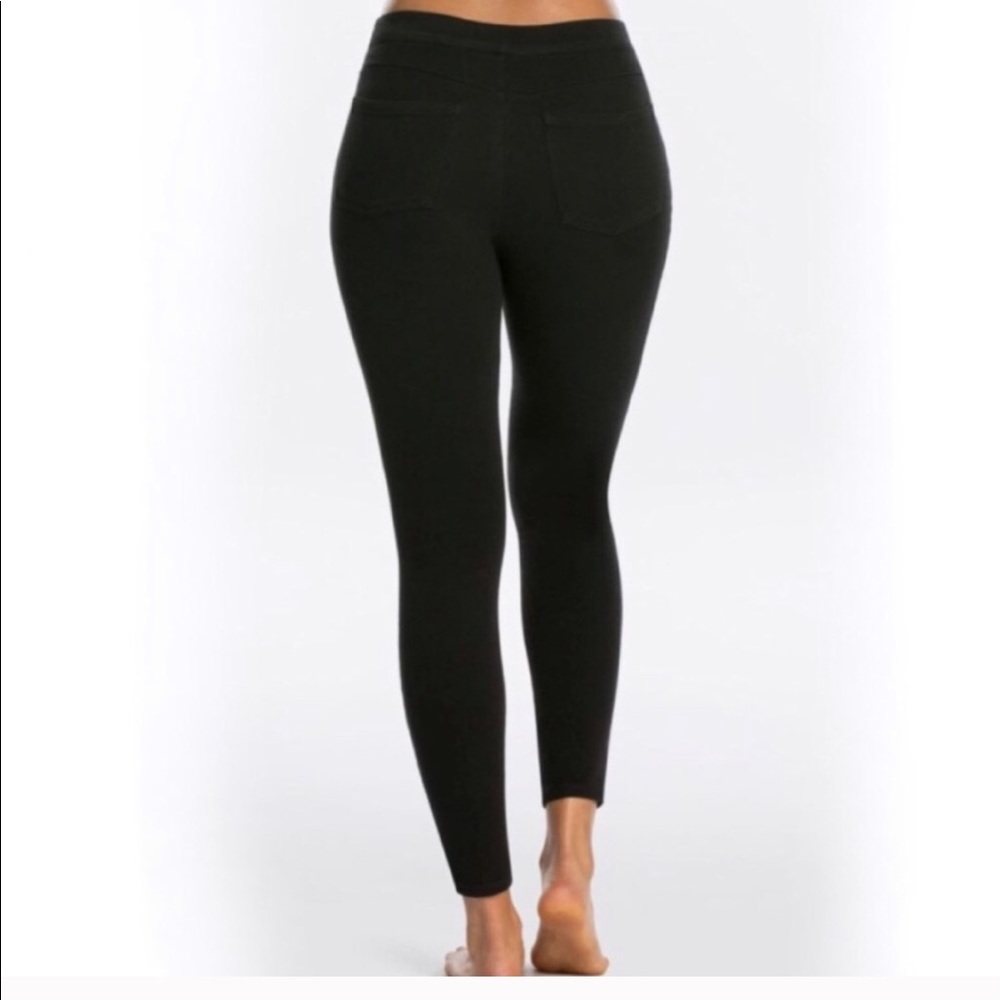SPANX black Jean-ish ankle leggings.  Size M (6-8)
